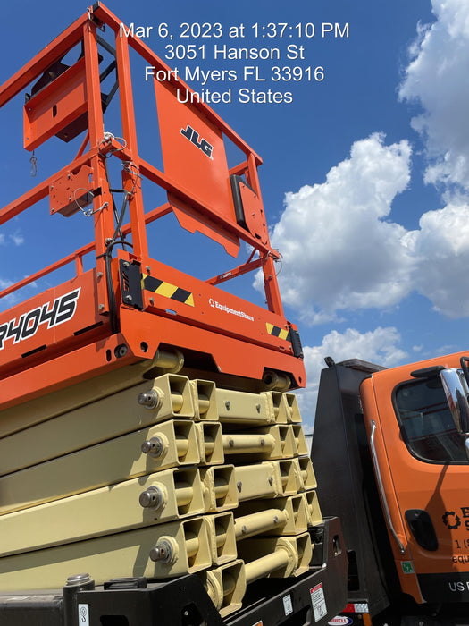 2022 JLG R4045