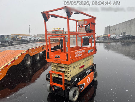 2022 JLG ES1932