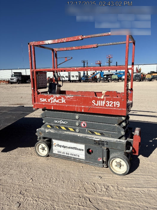 2017 SKYJACK SJIII-3219