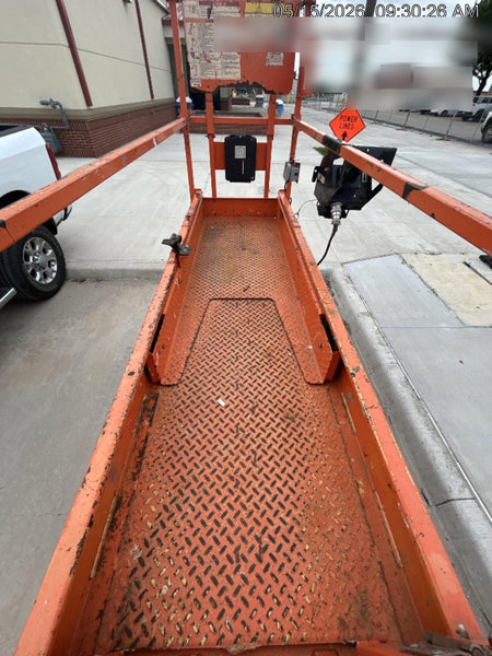 2021 JLG ES2632