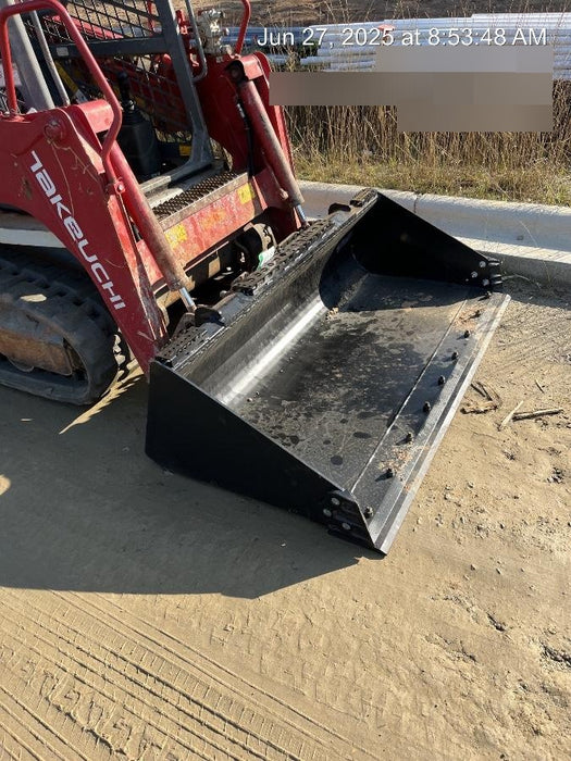 2025 EQUIPMENTSHARE 1006146 - 72" Smooth Bucket, CTL