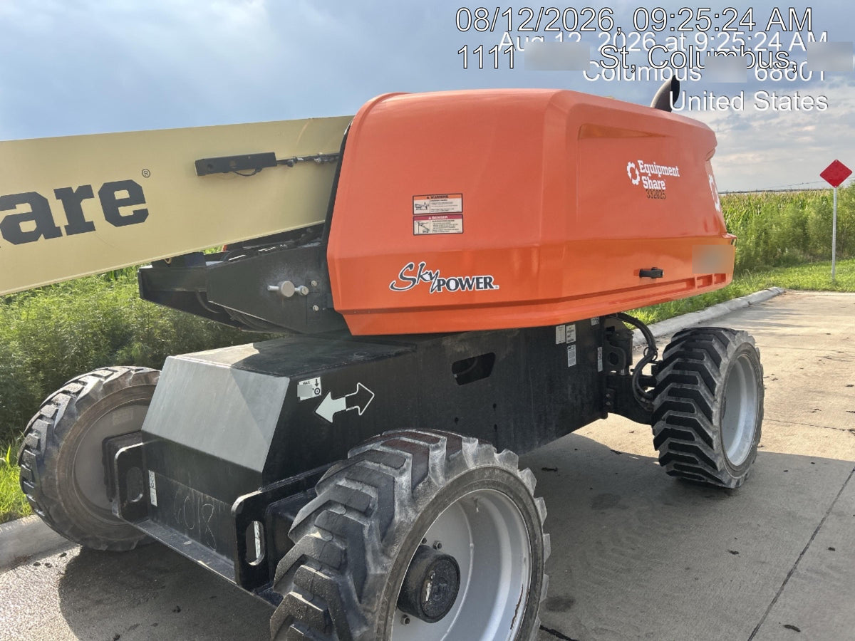 2023 JLG 660SJ