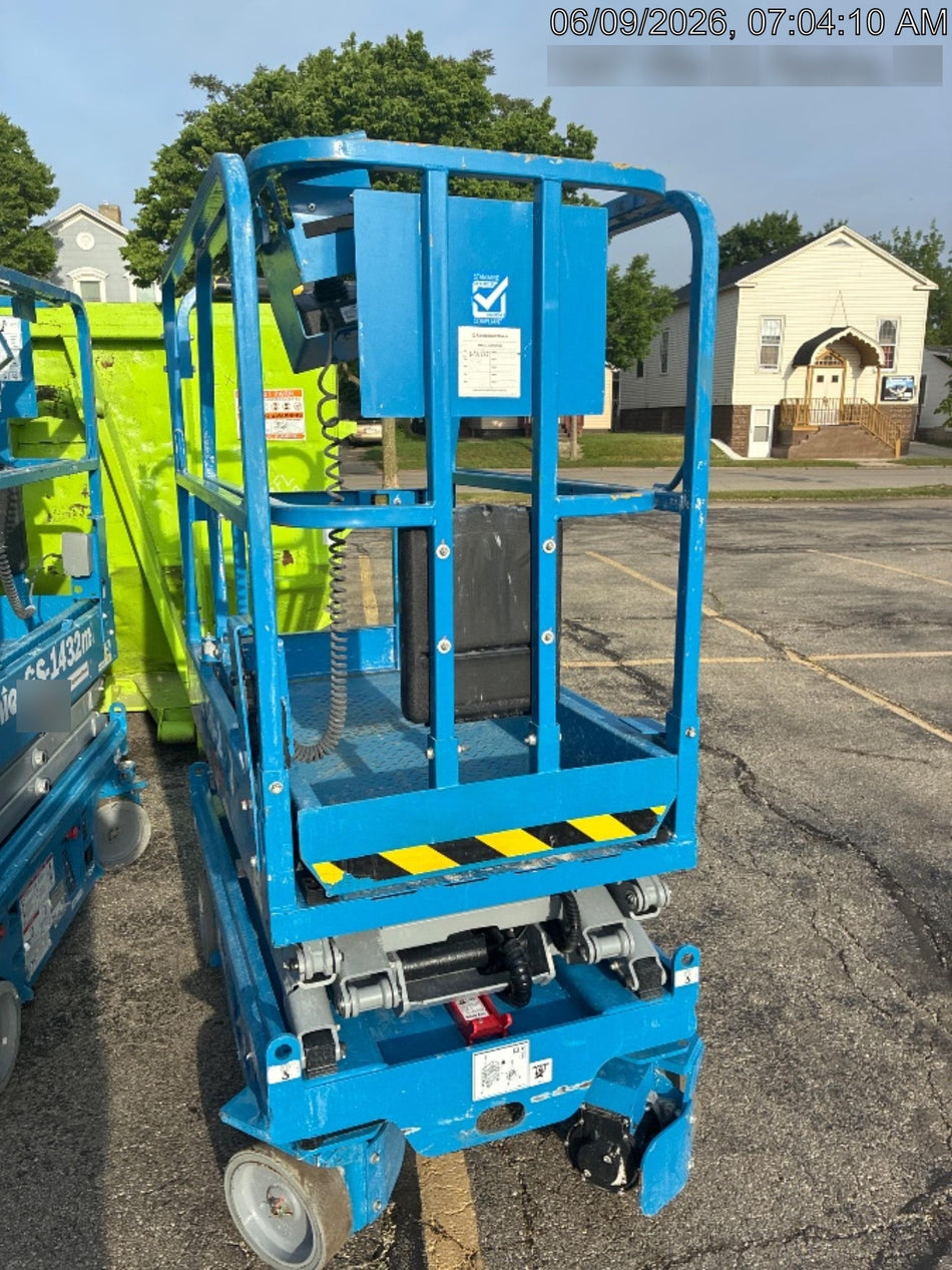2023 GENIE GS-1432