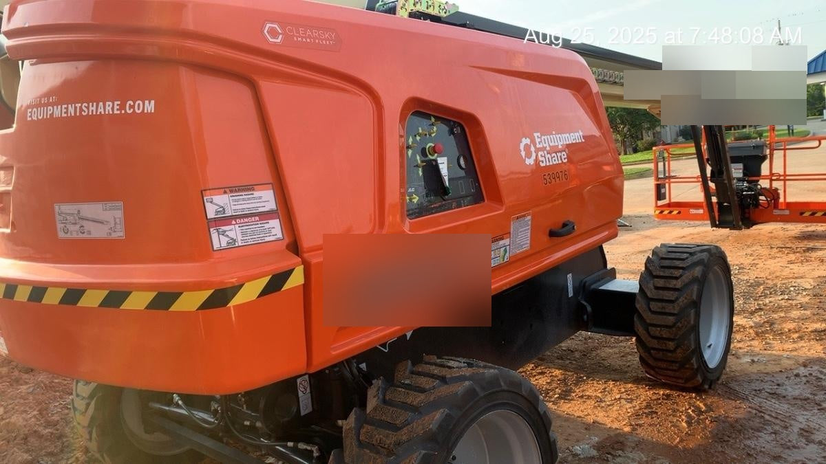 2025 JLG 660SJ