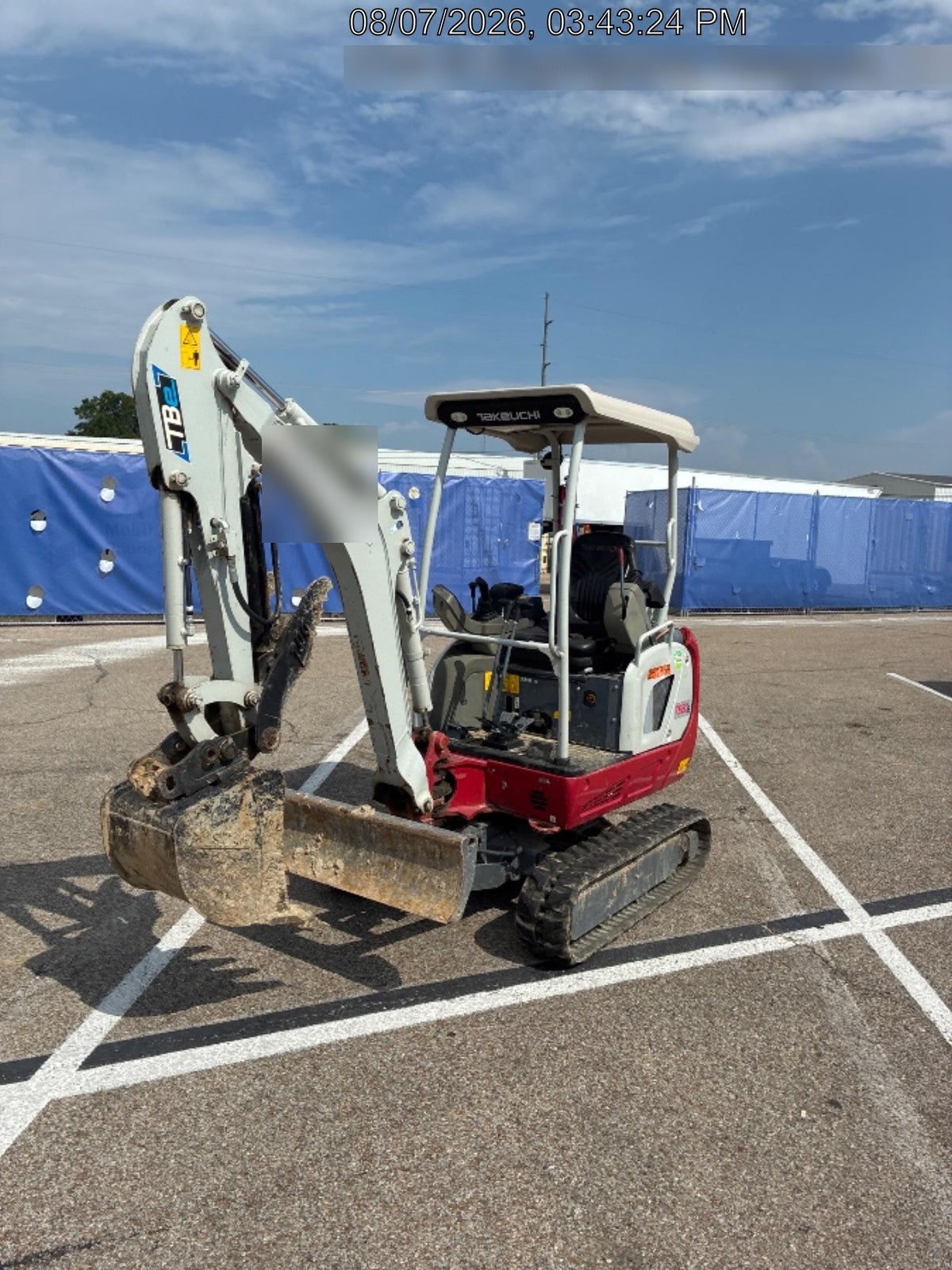 2022 TAKEUCHI TB20e