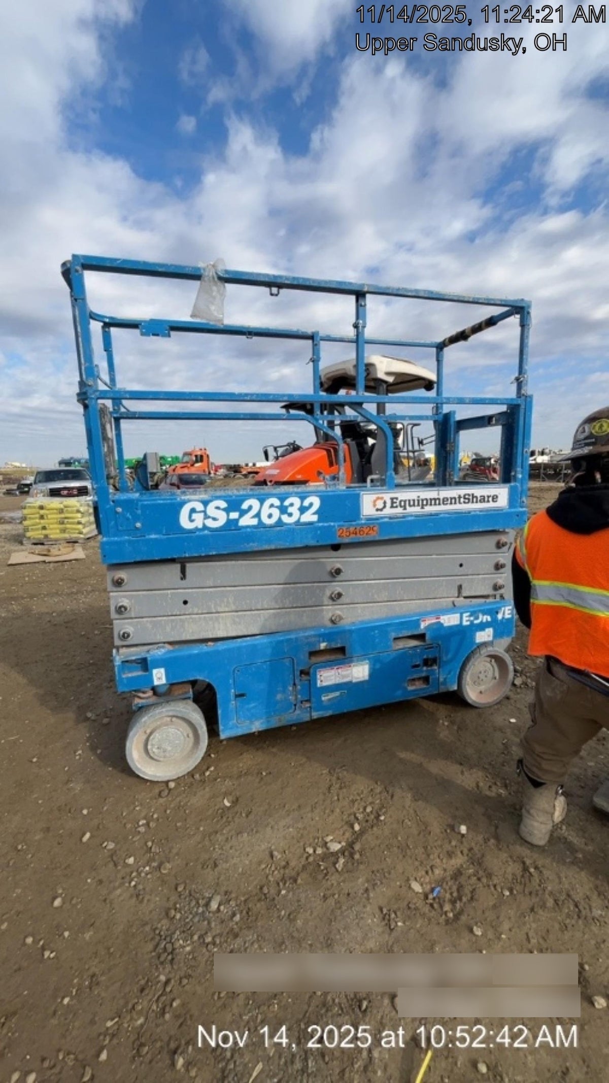 2022 GENIE GS-2632
