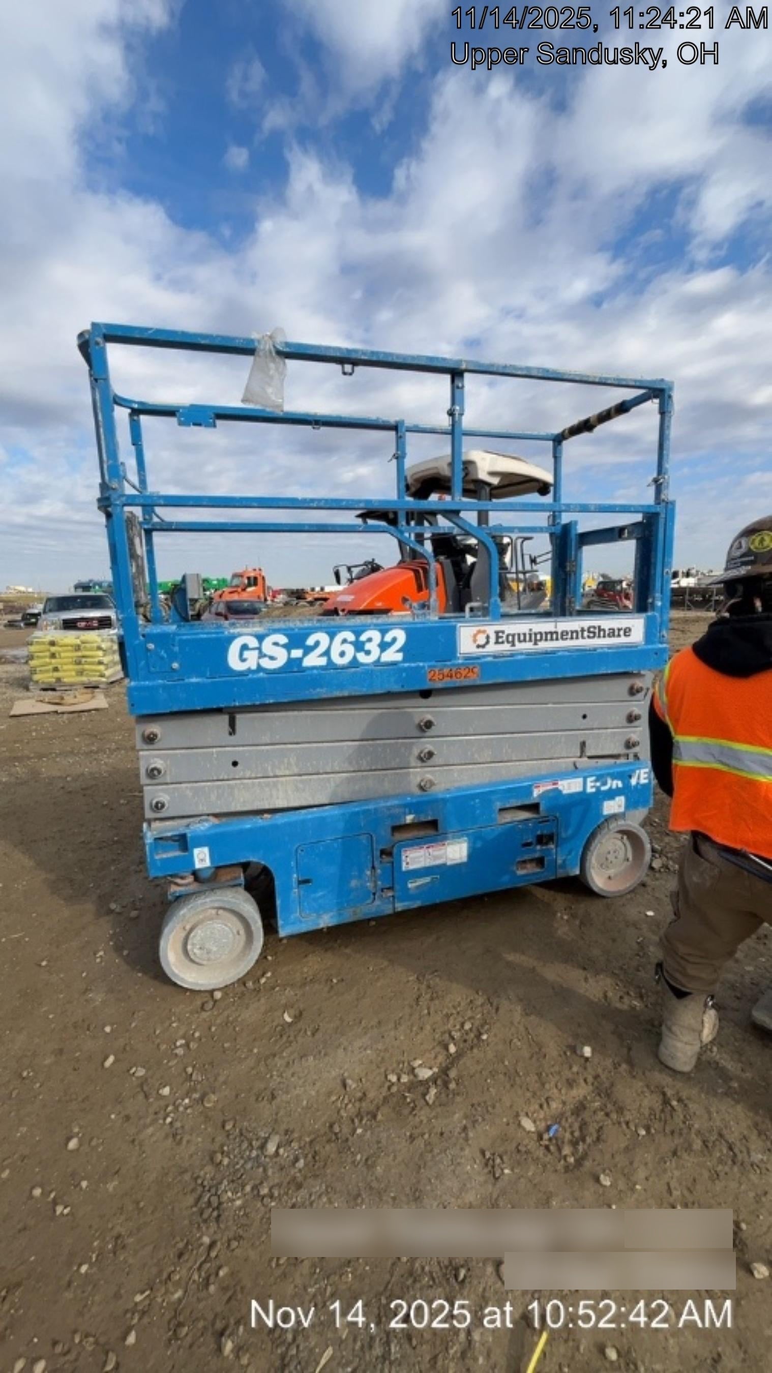 2022 GENIE GS-2632