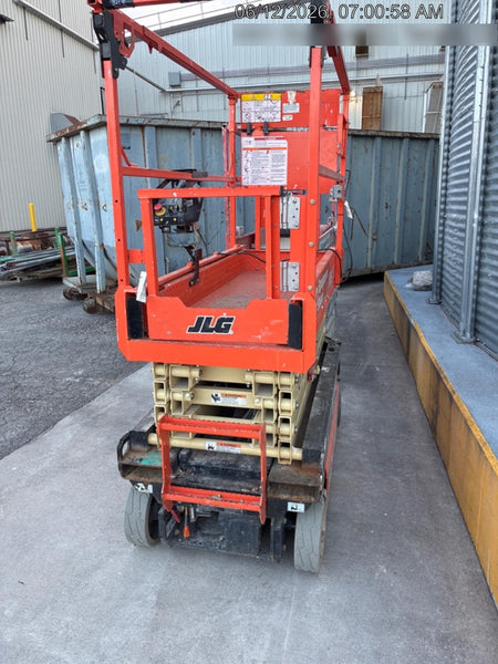 2023 JLG ES1932