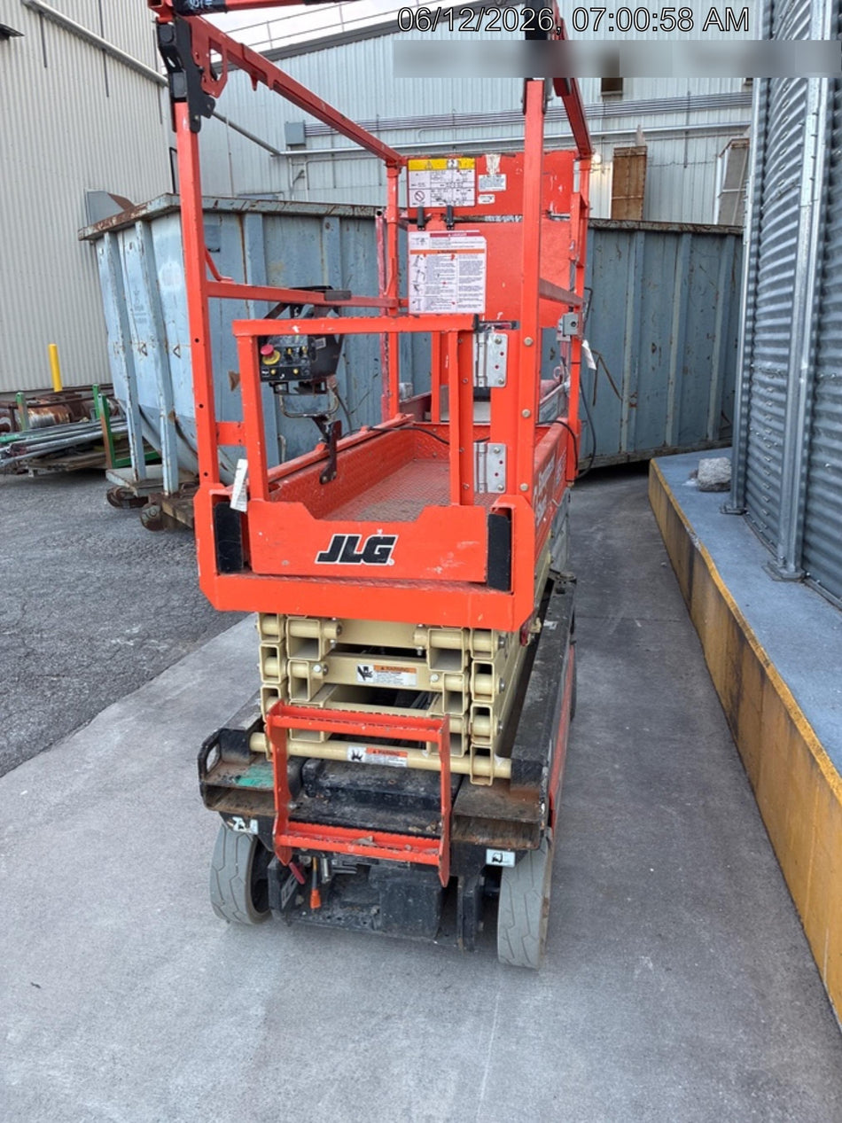 2023 JLG ES1932