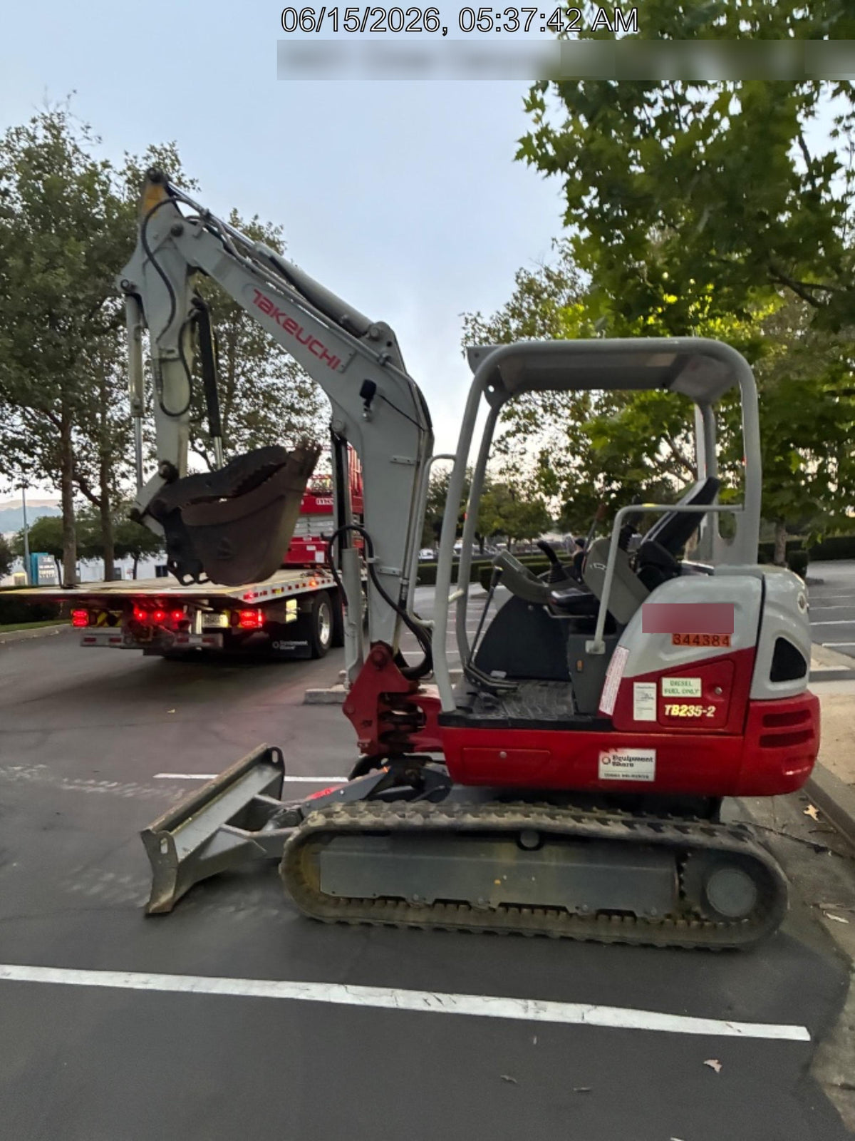 2023 TAKEUCHI TB235-2R