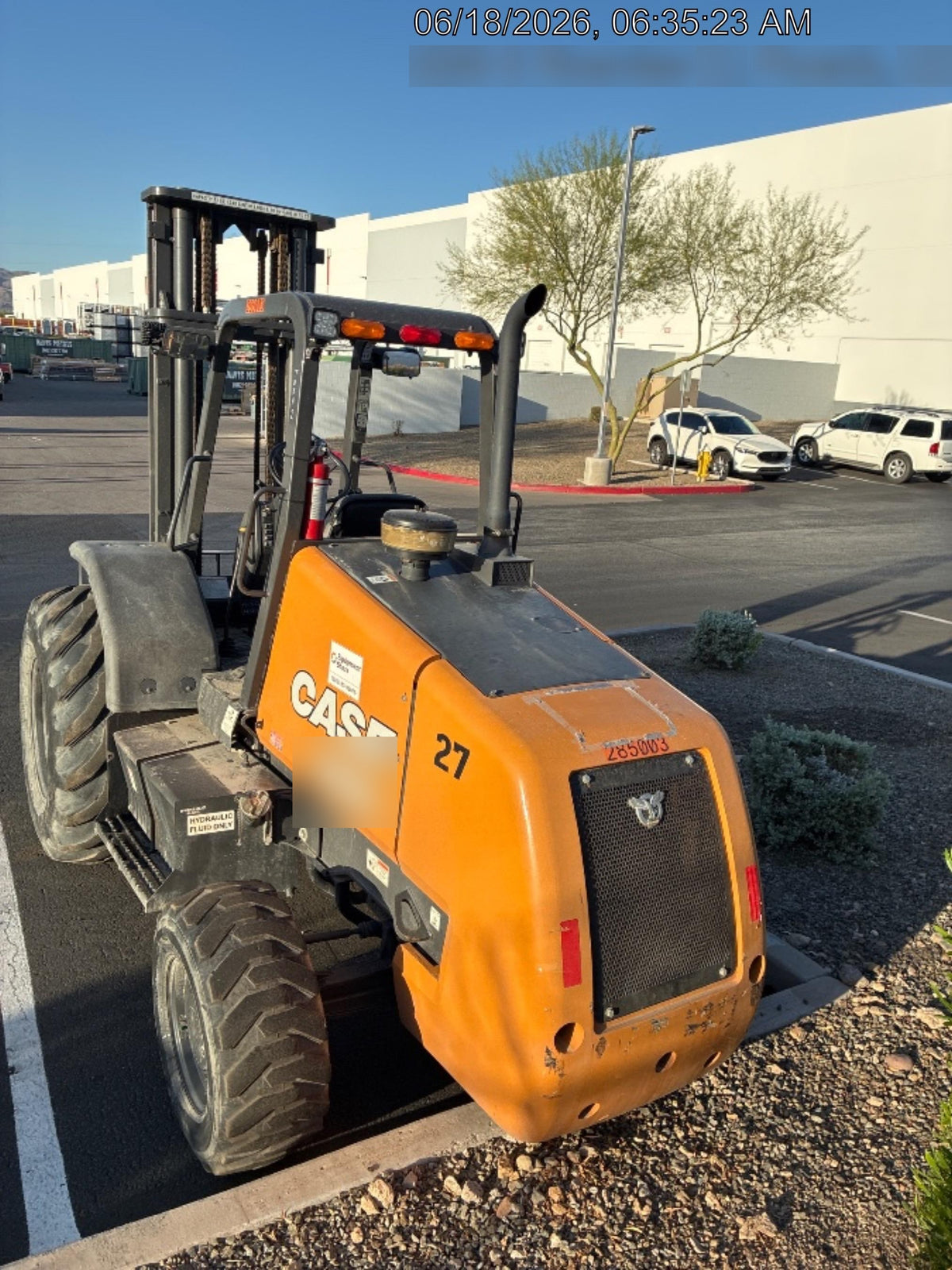 2023 CASE 588H