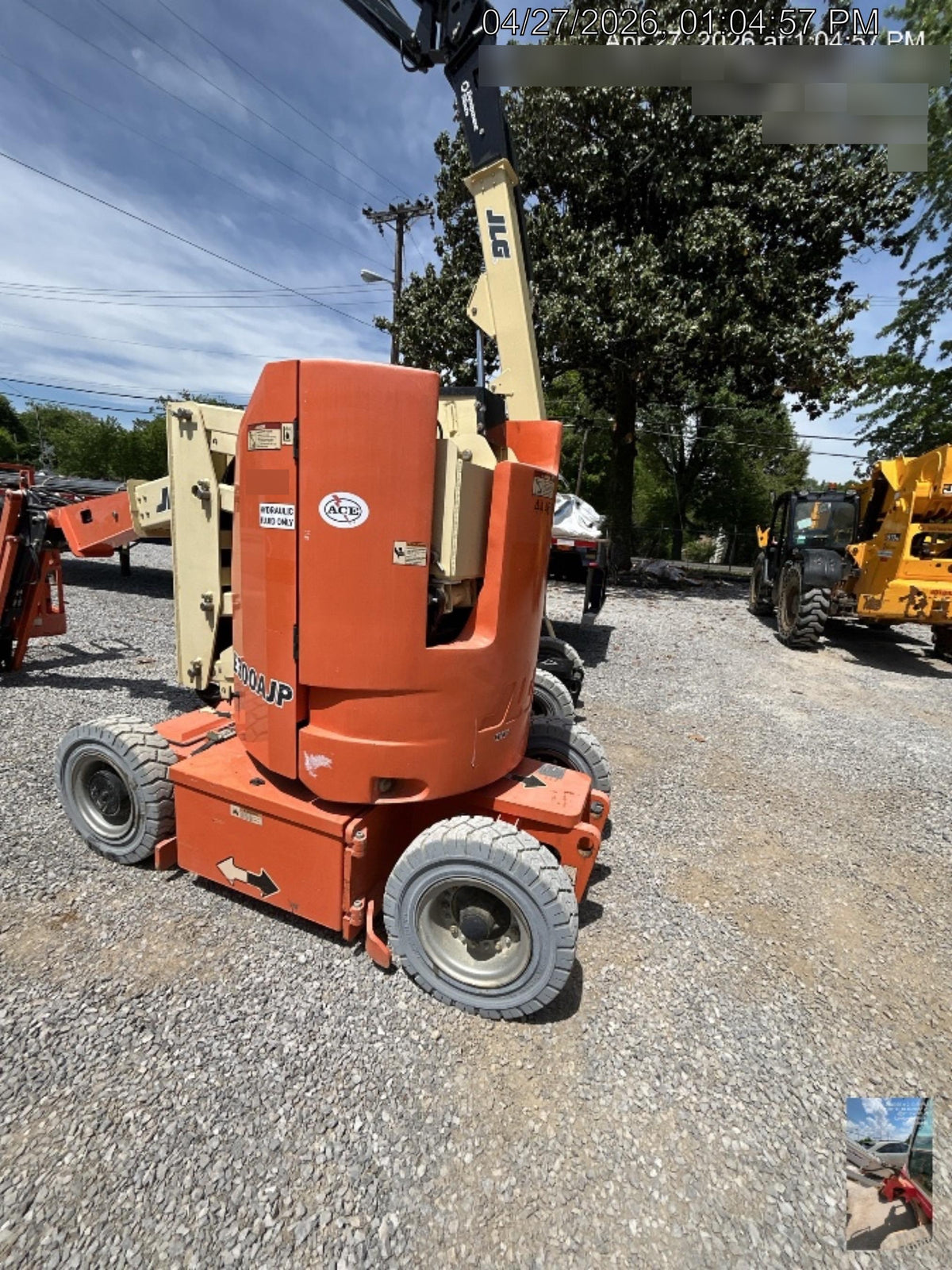 2019 JLG E300AJP