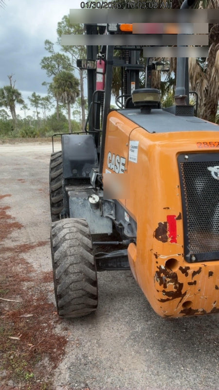 2023 CASE 588H
