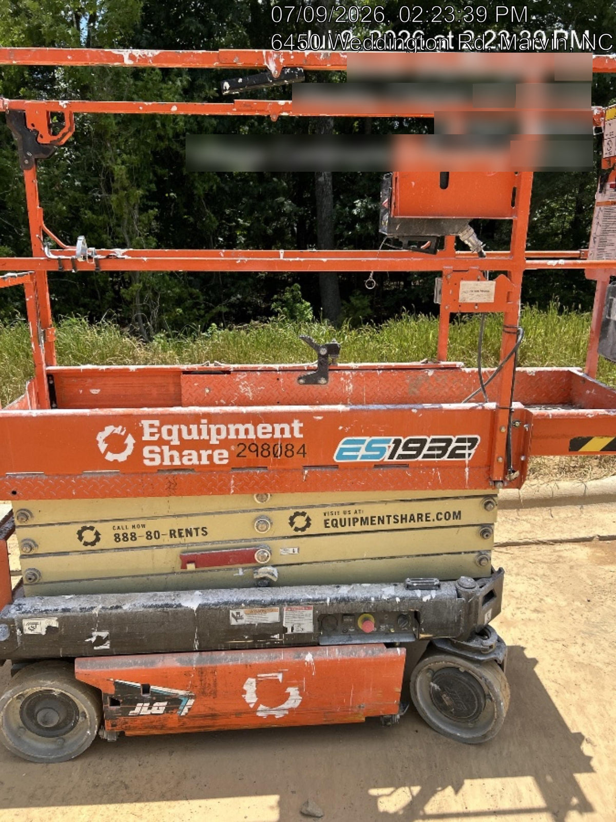 2023 JLG ES1932