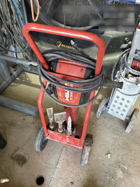 2020 HILTI TE 3000-AVR