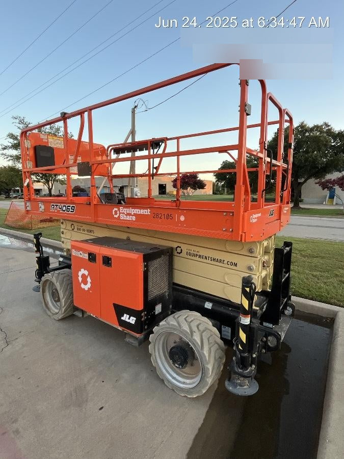 2022 JLG RT4069