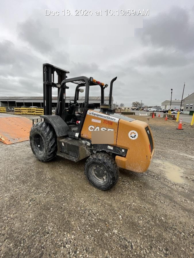 2023 CASE 588H