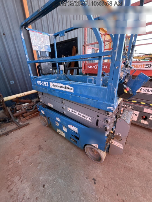 2019 Genie GS-1930 Fixed rails with chain Entry