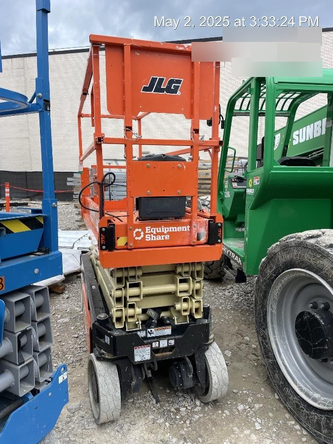 2023 JLG ES2632