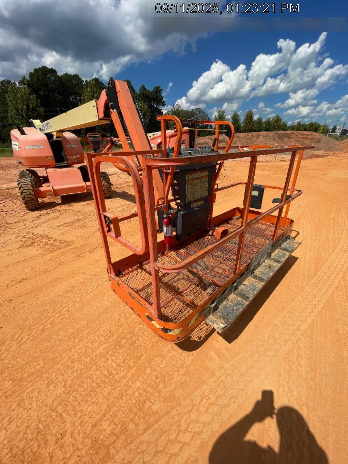 2019 JLG 460SJ