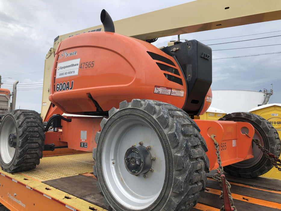 2019 JLG 600AJ