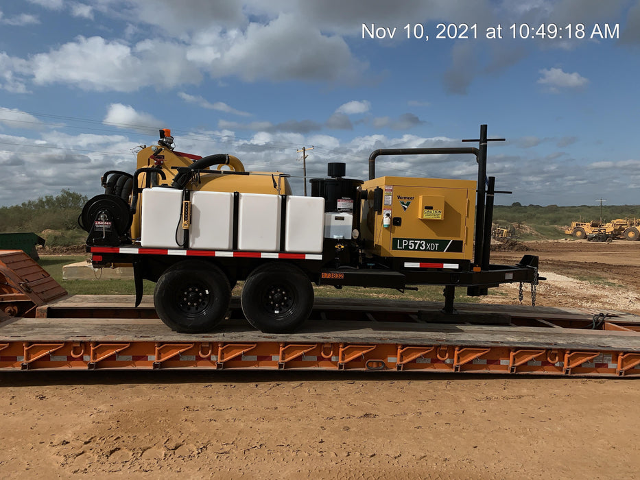 2021 Vac-Tron LP573XDT T4 Koehler Diesel Engine, 500 Gallon Debris Tank, x2 100 Gallon Water Tanks