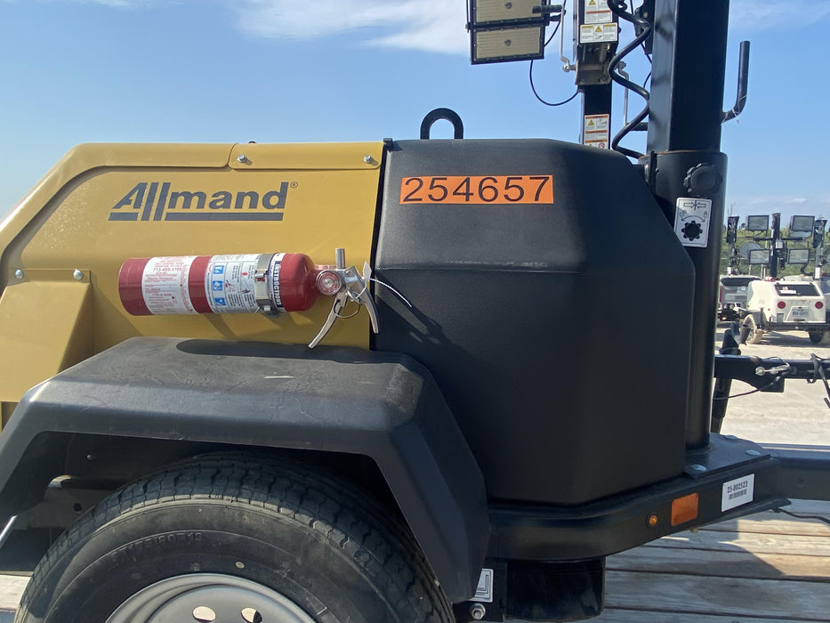 2022 Allmand NLV3GR (4) LED Light Fixture 350W, 23' Vertical Mast, 3kW Prime, Towable, ES Decals, T3