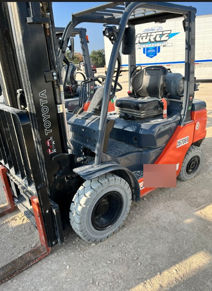 2022 TOYOTA 50-8FGU25