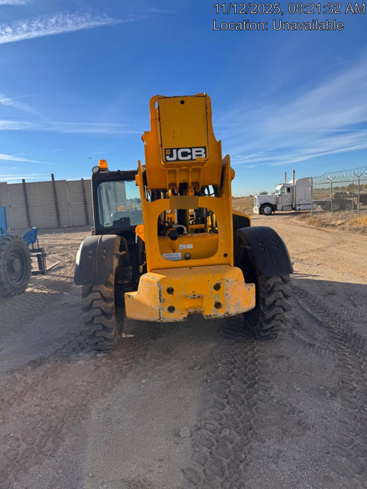 2019 JCB 512-56 109 HP w/Open ROPS, Beacon, Aux Hydraulics, Worklights, Solid Tires 60" Carriage/Forks