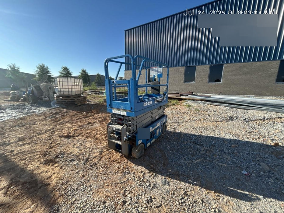 2020 Genie GS-1930 Solid Non Marking Tires, Beacon, Folding rails with half height swing gate