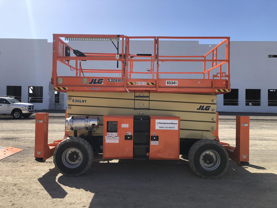 2020 JLG 530LRT