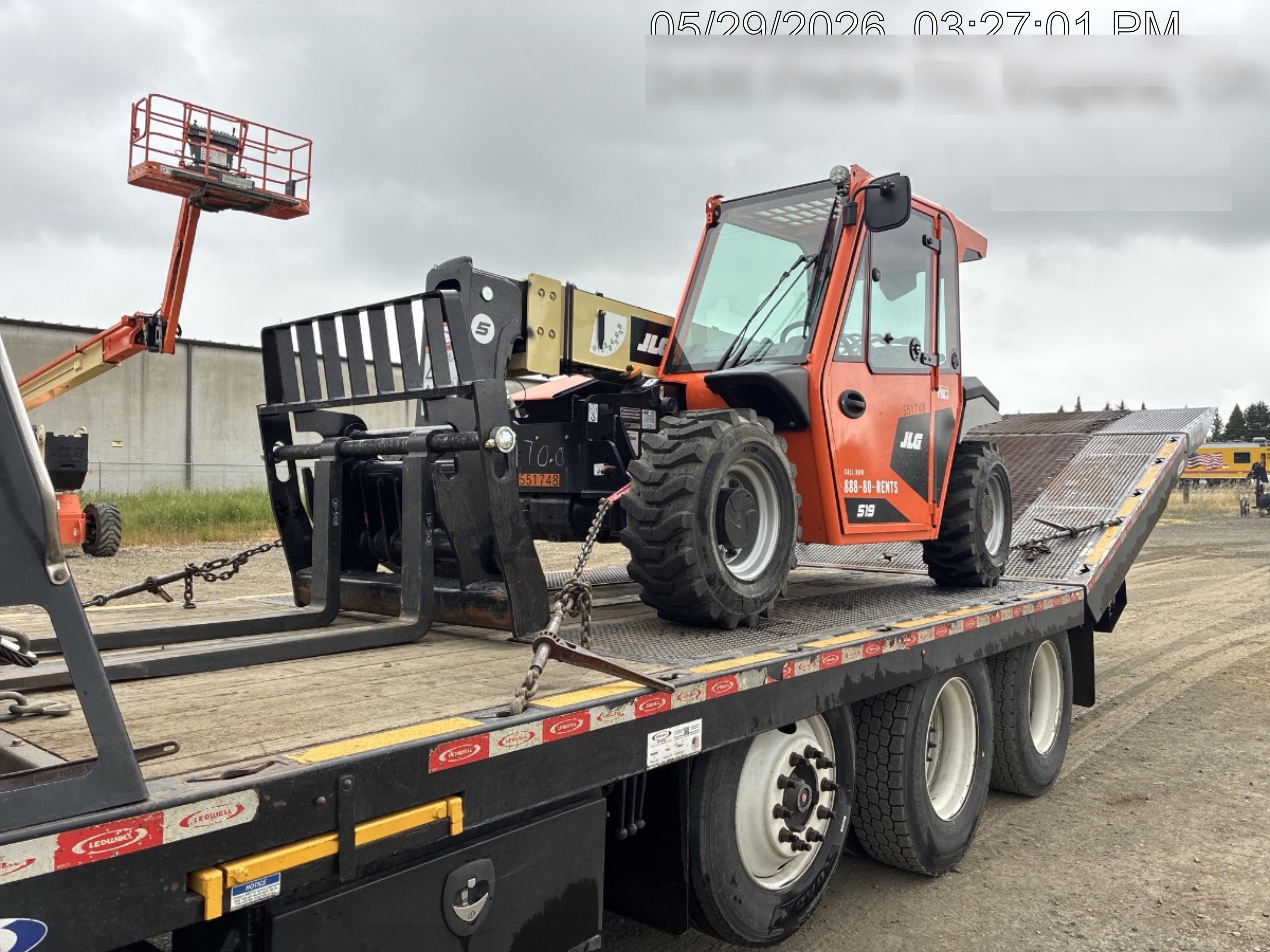2025 JLG 519