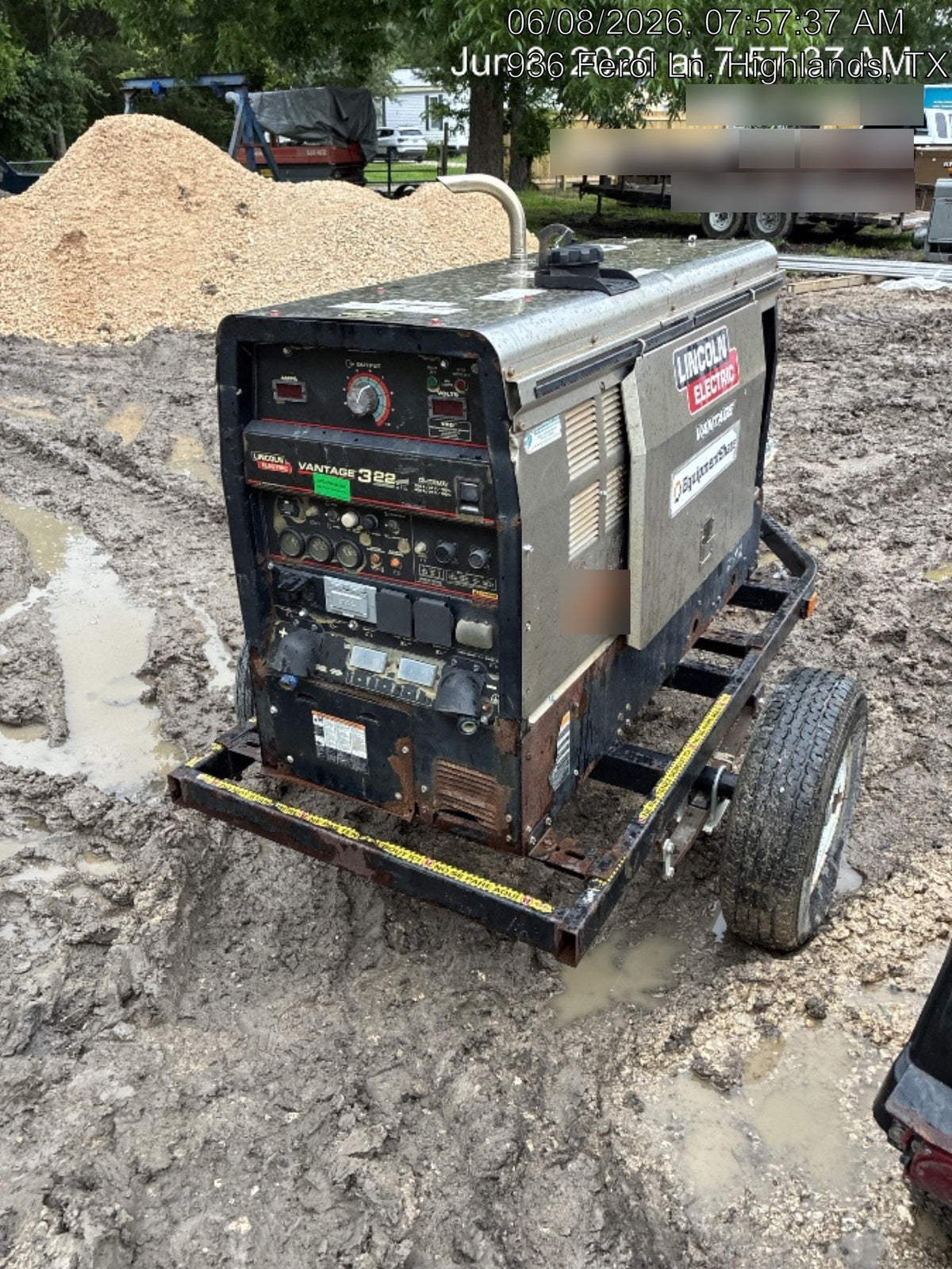 2019 Lincoln Electric Vantage 322 Welder Ready-Pak 3, Two wheel trailer, Fender and Light kit, Cable Rack