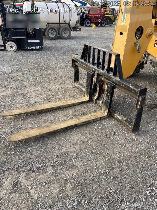 2020 JCB 509-42 Canopy, Solid Tires, Work Lights, Beacon, Aux Hydraulics, Back up Alarm, Lifting Eye, ES Decals