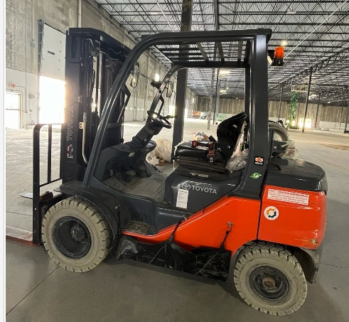 2022 TOYOTA 50-8FGU25