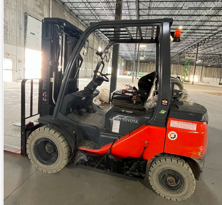 2022 TOYOTA 50-8FGU25