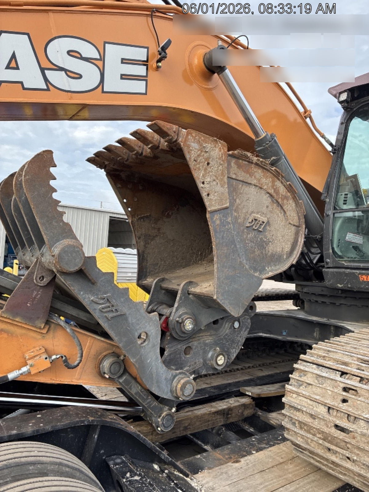 2025 CASE 48" Bucket 56-65K - Case