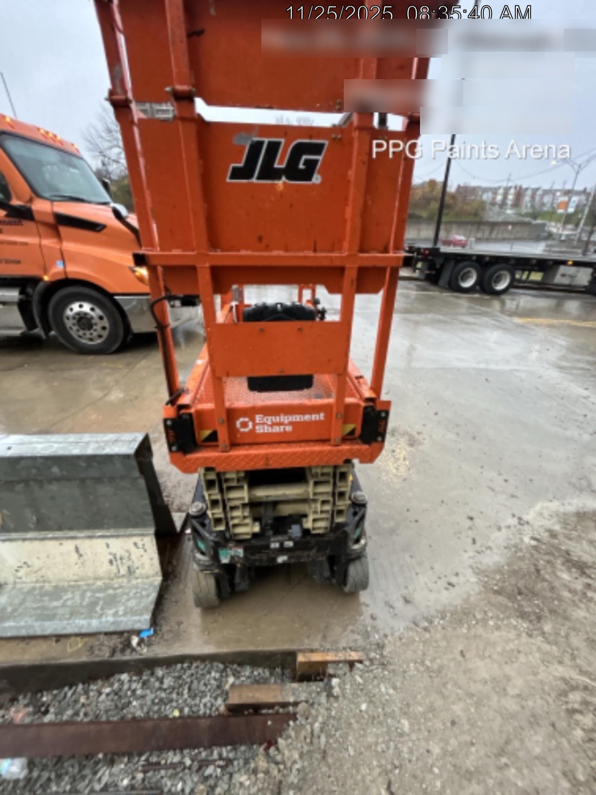 2022 JLG ES1932
