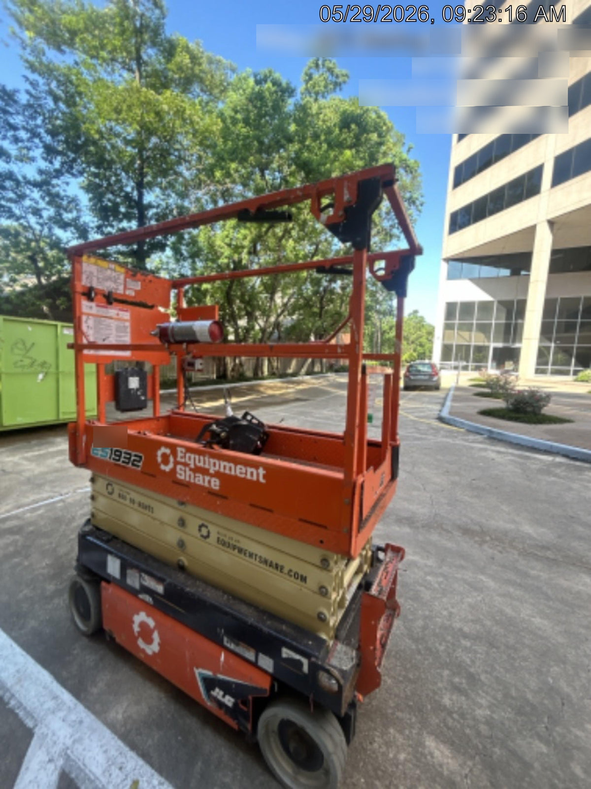 2022 JLG ES1932