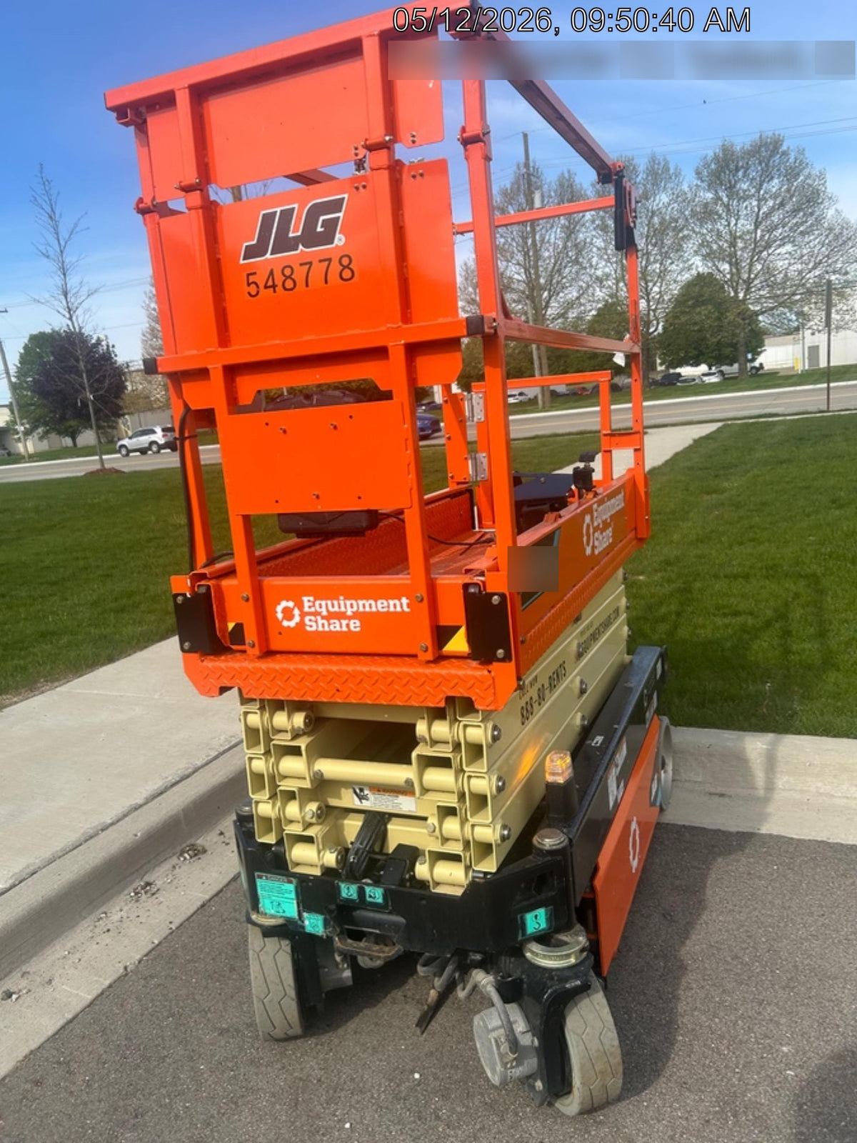 2025 JLG ES1932