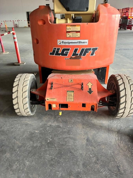 2019 JLG E450AJ
