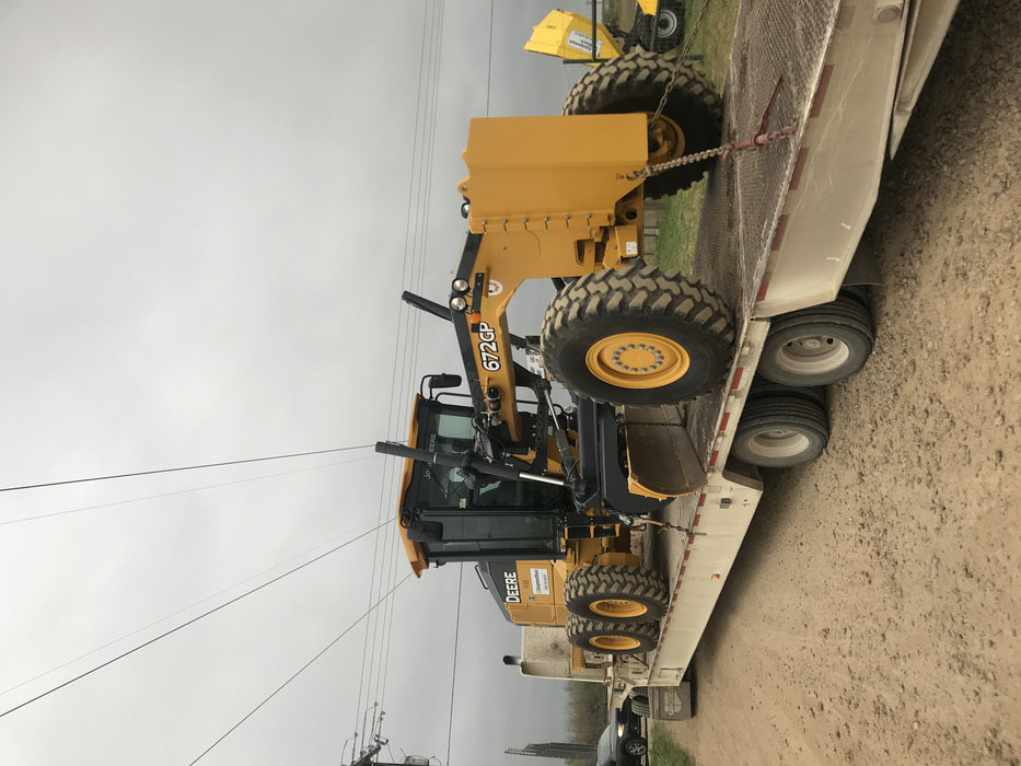 2019 JOHN DEERE 672G