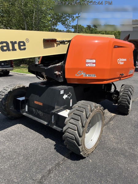 2025 JLG 660SJ