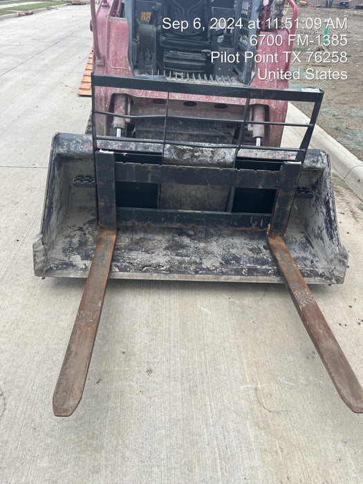 2024 ARROW MATERIAL HANDLING 48" Pallet Forks - Arrow