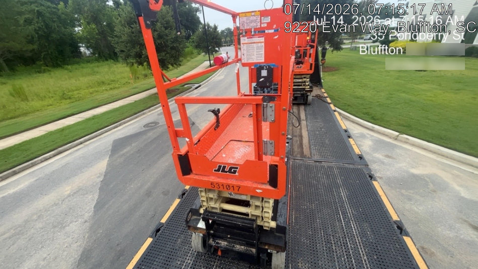 2025 JLG ES1932