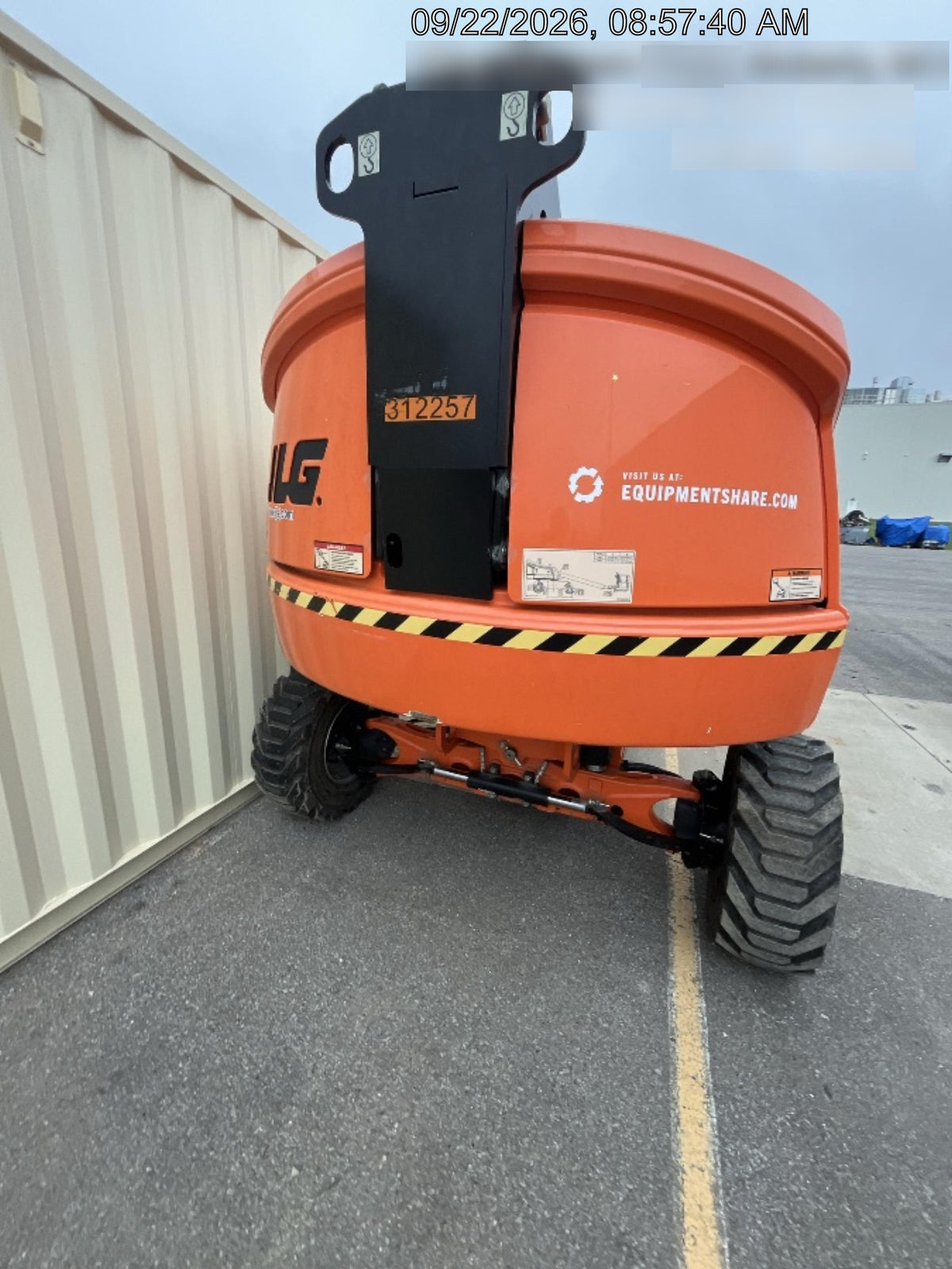 2023 JLG 460SJ