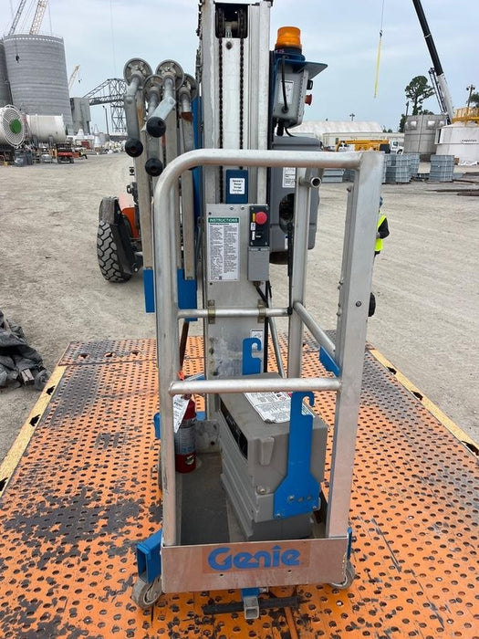 2021 GENIE AWP-30S DC