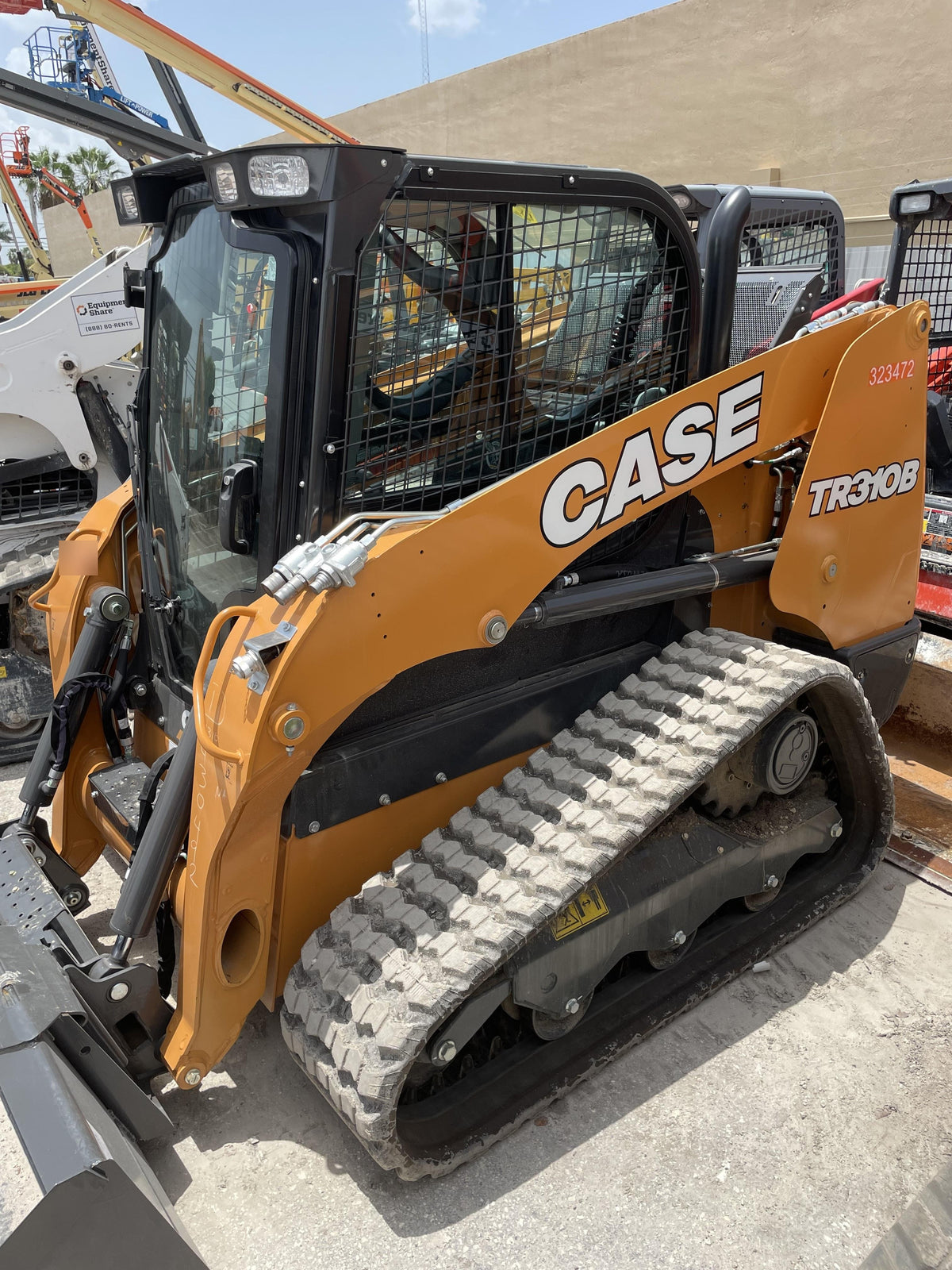 2023 CASE TR310B