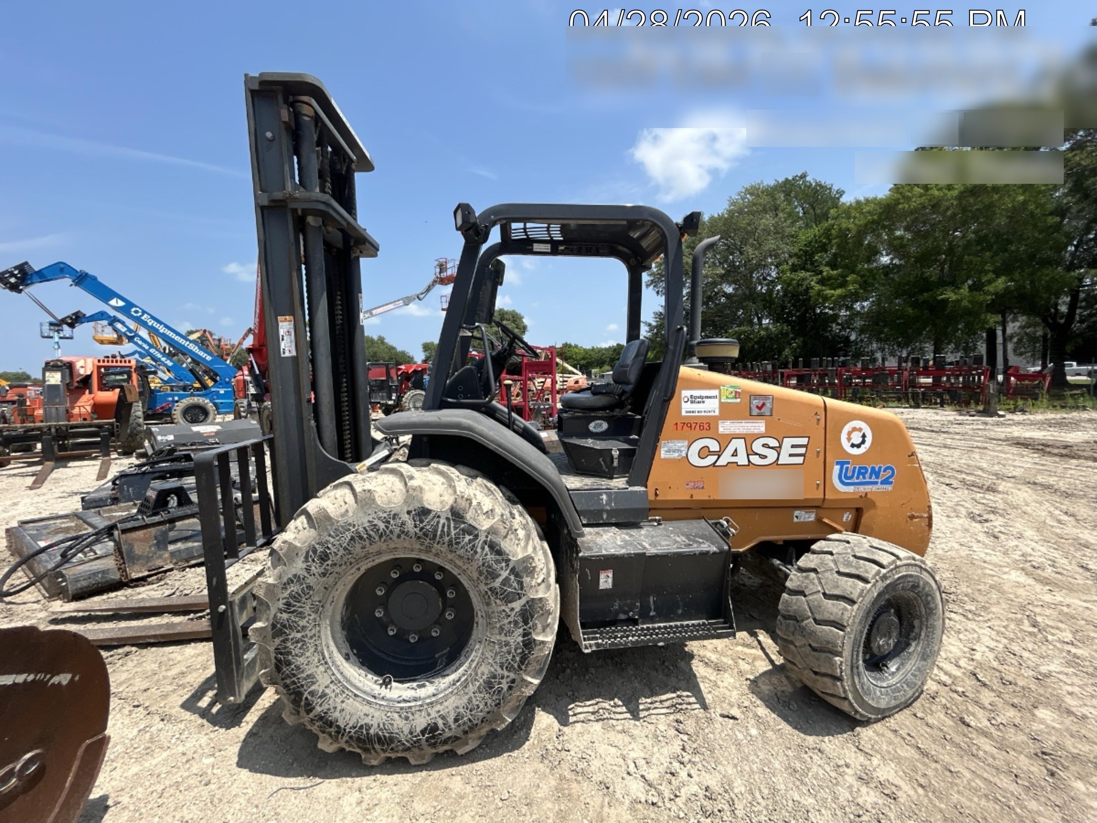 2021 CASE 588H