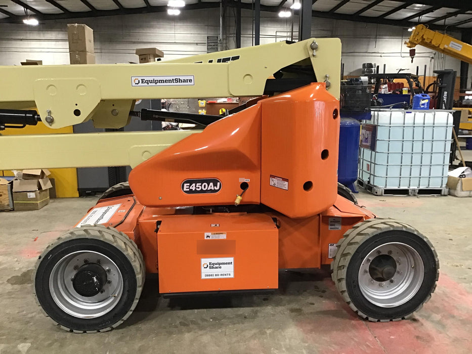 2019 JLG E450AJ